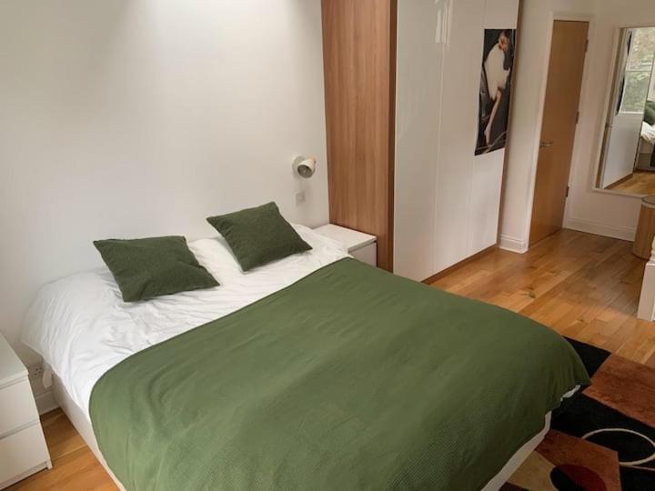 Lovely Spacious 1-Bedroom Flat In Tufnell Park Close To Central London Eksteriør bilde