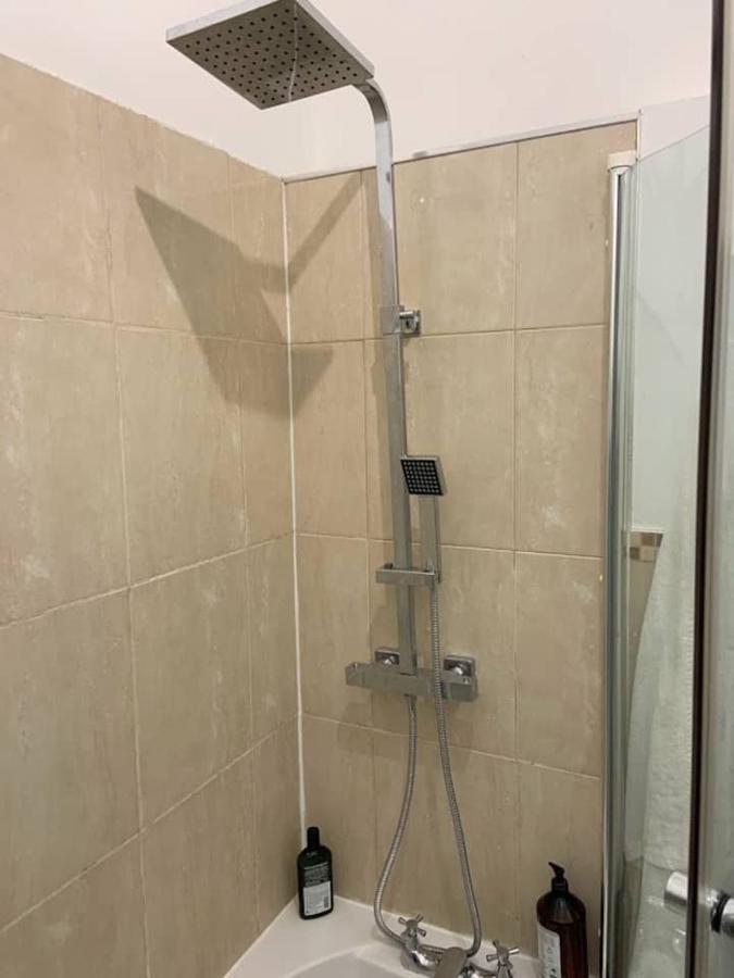 Lovely Spacious 1-Bedroom Flat In Tufnell Park Close To Central London Eksteriør bilde