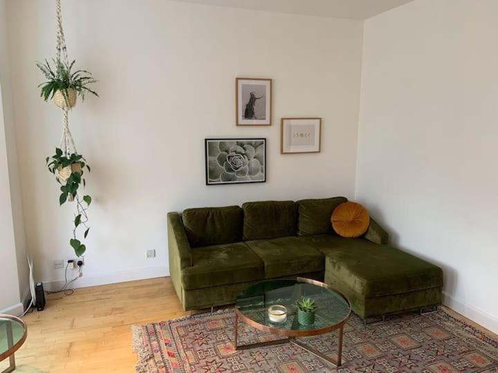 Lovely Spacious 1-Bedroom Flat In Tufnell Park Close To Central London Eksteriør bilde